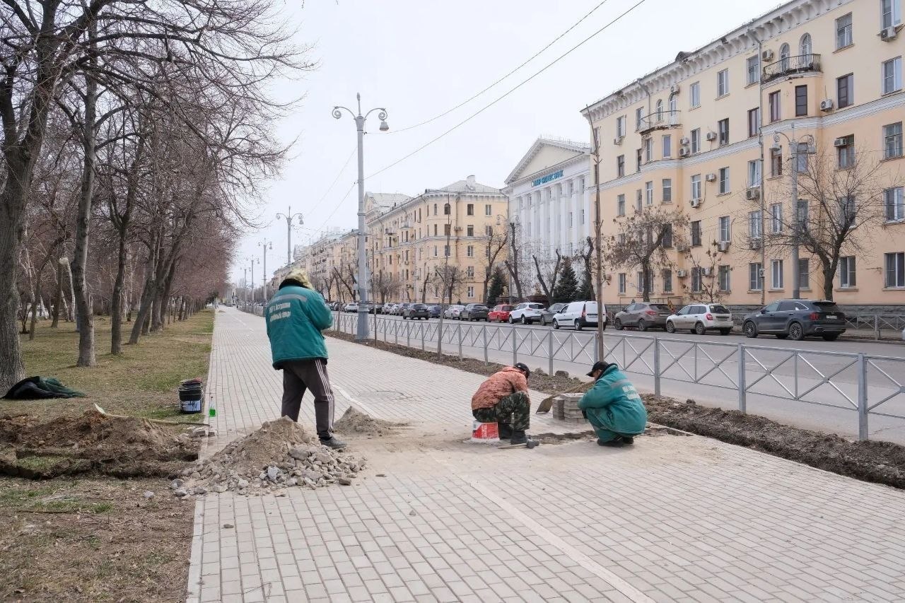 Игорь Редькин: Продолжаем готовить парки и скверы к открытию поливочного сезона Игорь Редькин: Продолжаем готовить парки и скверы к открытию поливочного сезона
