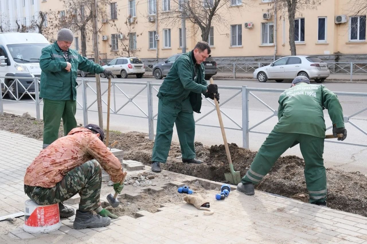 Игорь Редькин: Продолжаем готовить парки и скверы к открытию поливочного сезона Игорь Редькин: Продолжаем готовить парки и скверы к открытию поливочного сезона