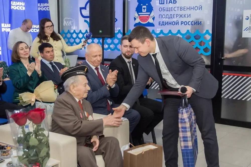 В Астраханской области участник Великой Отечественной войны отметил вековой юбилей В Астраханской области участник Великой Отечественной войны отметил вековой юбилей