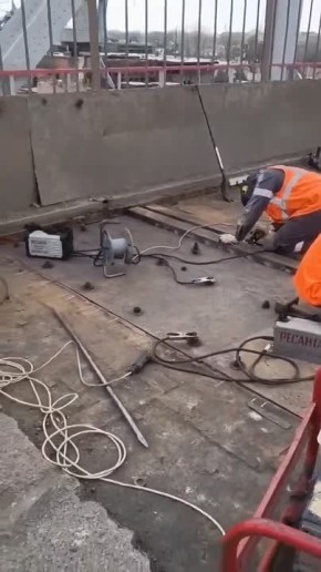 Игорь Редькин: Как только позволили погодные условия, согласовали проведение ремонта Старого моста с ОАО «РЖД»