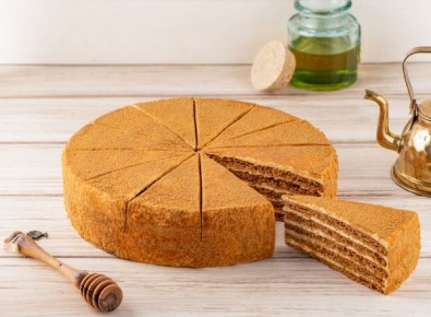 Путешествие бисквита: от морских сухарей до королевских сладостей