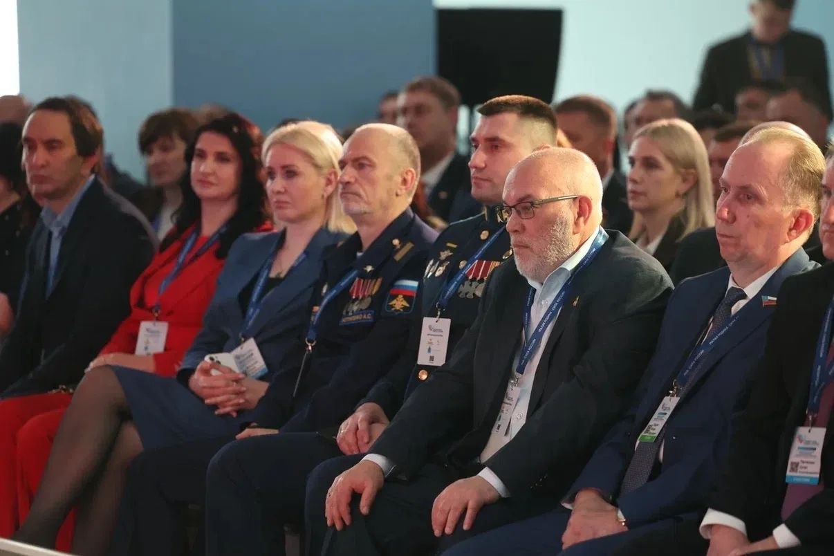 Глава Астраханской области принял участие в III Всероссийском муниципальном форуме «МАЛАЯ РОДИНА – СИЛА РОССИИ» Глава Астраханской области принял участие в III Всероссийском муниципальном форуме «МАЛАЯ РОДИНА – СИЛА РОССИИ»