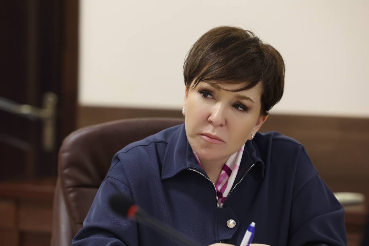 В Астраханской области Ирина Гусева и Евгений Грачев обсудили вопросы патриотического воспитания В Астраханской области Ирина Гусева и Евгений Грачев обсудили вопросы патриотического воспитания