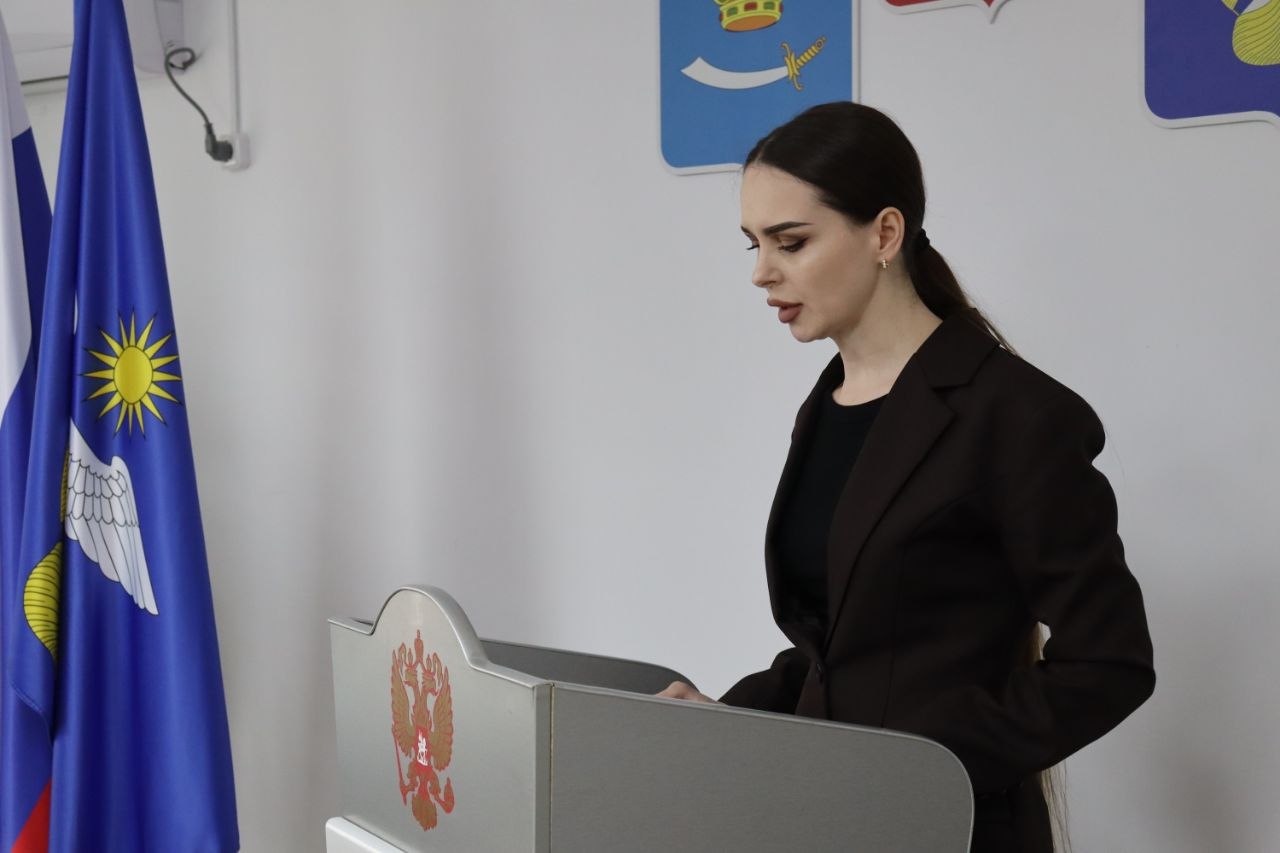 В конференц-зале депутатского корпуса городской администрации, состоялось двадцать четвертое заседание Совета В конференц-зале депутатского корпуса городской администрации, состоялось двадцать четвертое заседание Совета