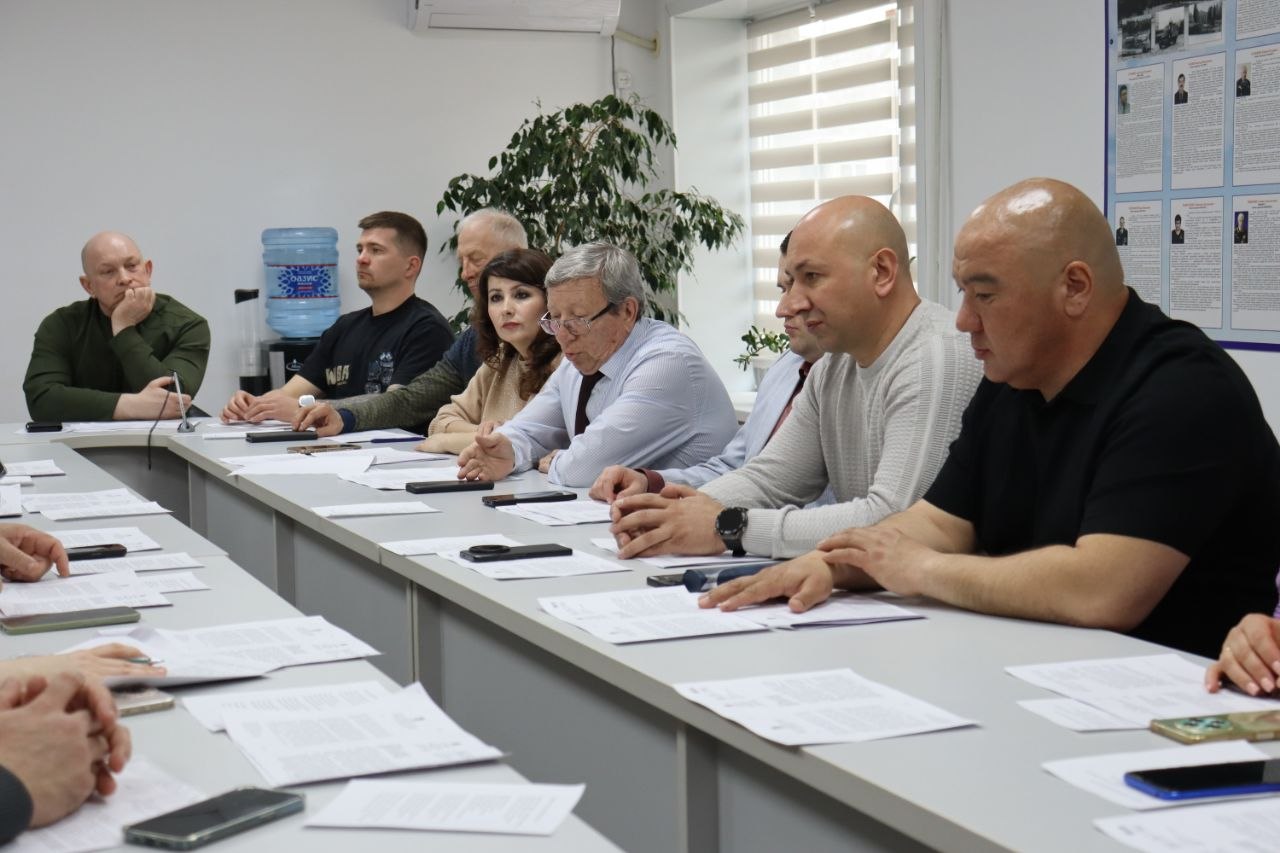 В конференц-зале депутатского корпуса городской администрации, состоялось двадцать четвертое заседание Совета В конференц-зале депутатского корпуса городской администрации, состоялось двадцать четвертое заседание Совета