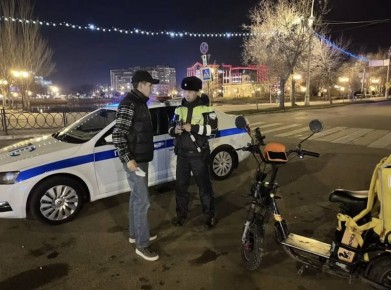 Дорожные полицейские провели профилактические рейды, направленные на пресечение нарушений при управлении мототранспортом и средств индивидуальной мобильности