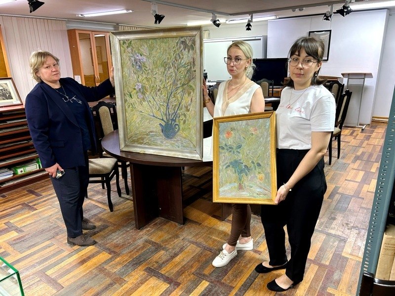 Астраханская картинная галерея получила в дар картины Мая Митурича-Хлебникова