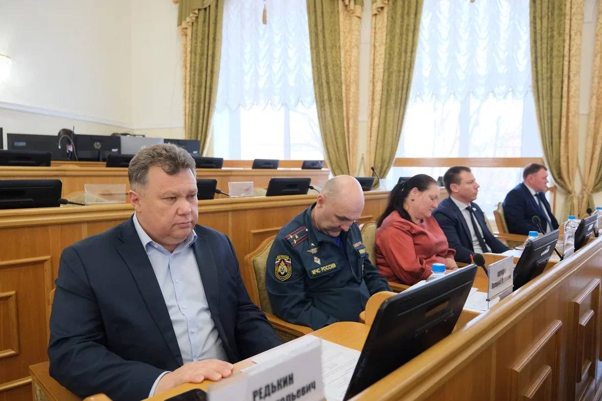 В Астраханской области обсудили подготовку к Международному фестивалю молодежи и старт программы «Проводники смыслов. Новый маршрут» В Астраханской области обсудили подготовку к Международному фестивалю молодежи и старт программы «Проводники смыслов. Новый маршрут»