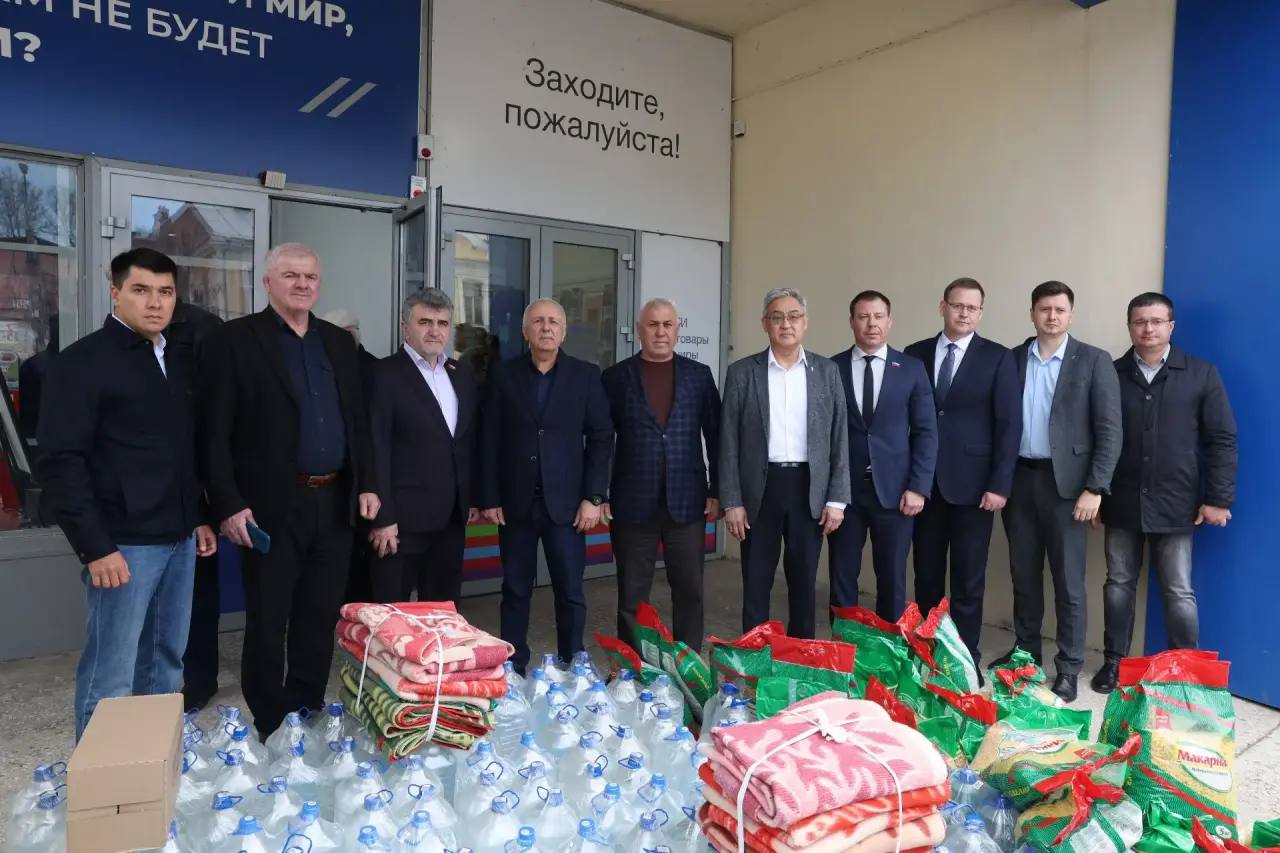 Астраханцы отправили первые партии гумгруза в Дагестан Астраханцы отправили первые партии гумгруза в Дагестан