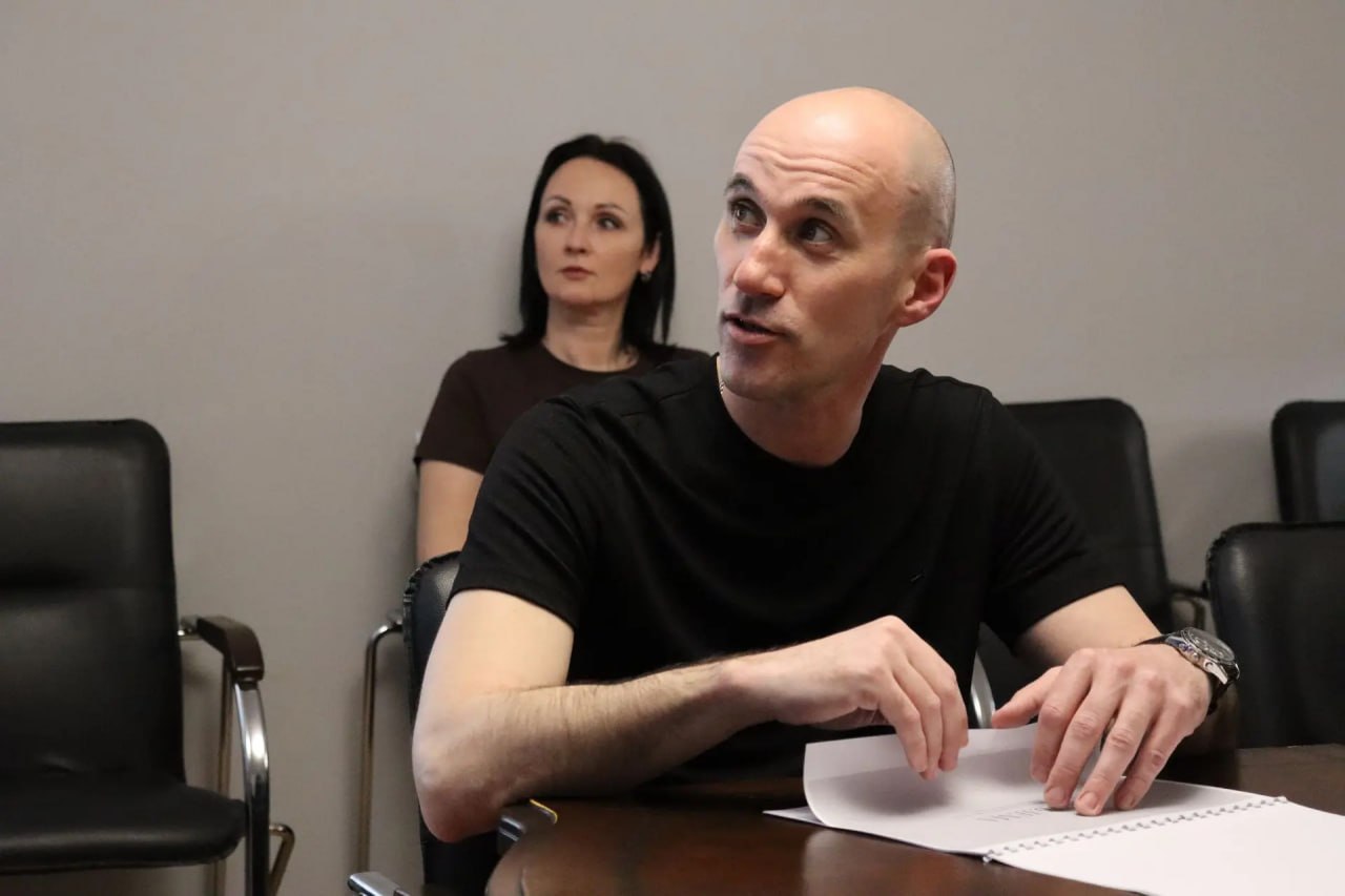 Вчера состоялась рабочая встреча с инициативной группой горожан при участии представителей администрации города Вчера состоялась рабочая встреча с инициативной группой горожан при участии представителей администрации города