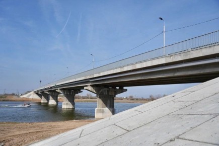 Игорь Бабушкин: К завершению подходит капитальный ремонт моста через реку Подстёпка — единственной переправы, связывающей сёла Икрянинского района с Астраханью