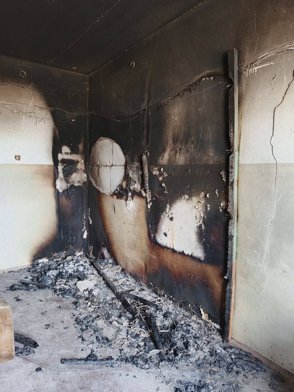 Аэродром в Осыпном Бугре. Пока ждем ответ от регионального ДОСААФ становимся свидетелями очередного акта вандализма Аэродром в Осыпном Бугре. Пока ждем ответ от регионального ДОСААФ становимся свидетелями очередного акта вандализма