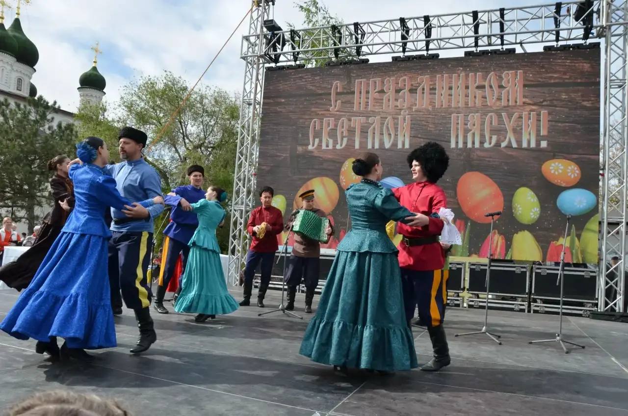 Астраханцев приглашают на празднование Пасхи в кремле Астраханцев приглашают на празднование Пасхи в кремле
