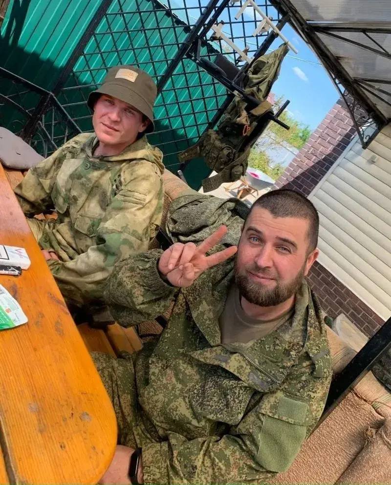 Вместе на защите Родины: сын и брат астраханки отстаивают суверенитет страны Вместе на защите Родины: сын и брат астраханки отстаивают суверенитет страны