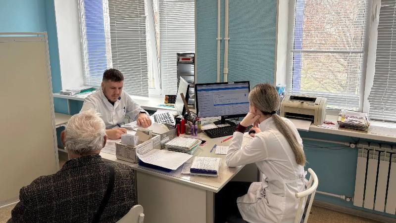 Астраханские онкологи обследовали жителей Знаменска