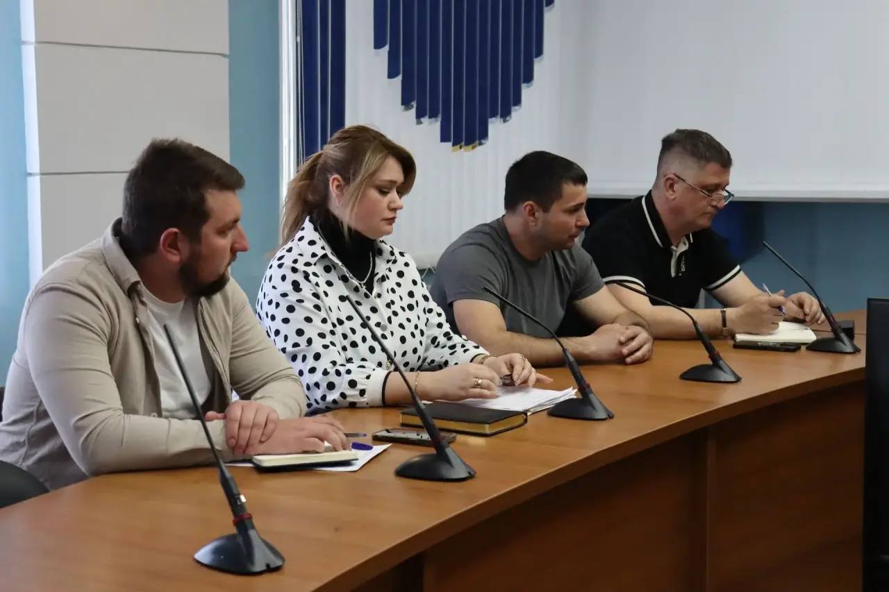 Сегодня я принял участие в совещании под председательством заместителя председателя правительства Астраханской области Михаила Валерьевича Богомолова Сегодня я принял участие в совещании под председательством заместителя председателя правительства Астраханской области Михаила Валерьевича Богомолова