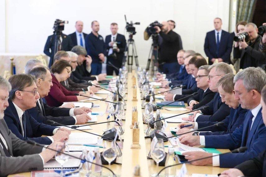 Глава российского МИД Сергей Лавров привёл в пример Астраханскую область, открывая сегодняшнее совещание Совета глав субъектов РФ, в котором участвовал губернатор Игорь Бабушкин