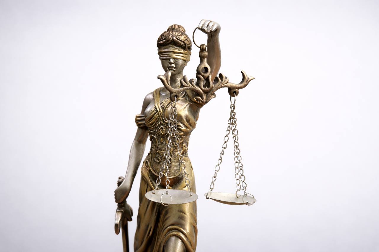 Школьники познакомились с работой следователей на экскурсии в следственном управлении СК России по Астраханской области Школьники познакомились с работой следователей на экскурсии в следственном управлении СК России по Астраханской области