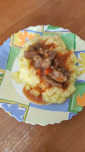 Как приготовить идеальное картофельное пюре с гуляшом