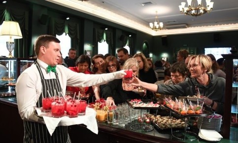 Почему театральный буфет разоряет карман: факты и цены