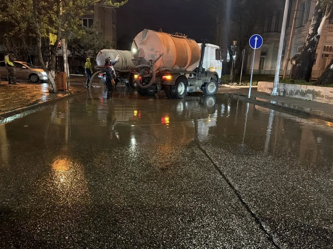 Игорь Редькин: Весенняя погода испытывает город на прочность Игорь Редькин: Весенняя погода испытывает город на прочность