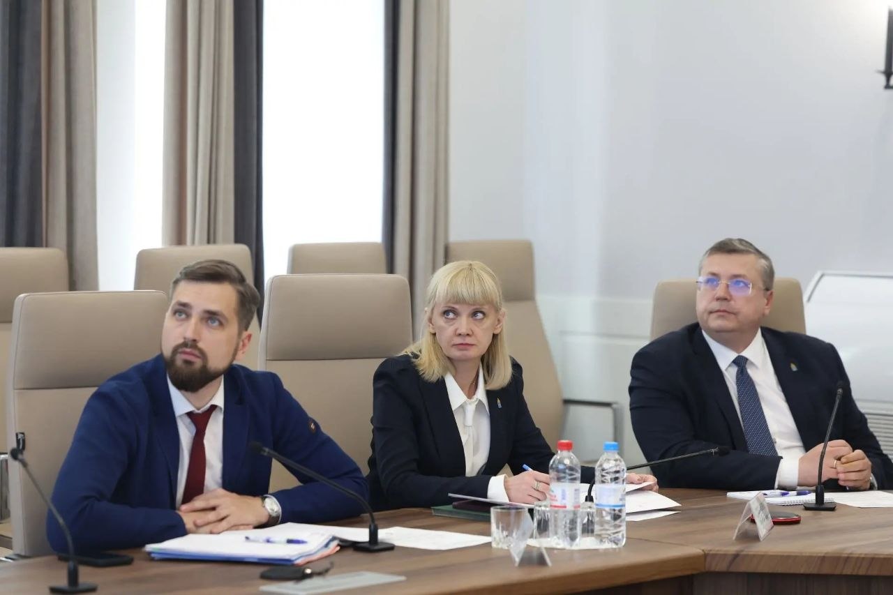 18 многоквартирных домов отремонтировали в прошлом году в подшефном Астраханской области Кременском округе ЛНР 18 многоквартирных домов отремонтировали в прошлом году в подшефном Астраханской области Кременском округе ЛНР