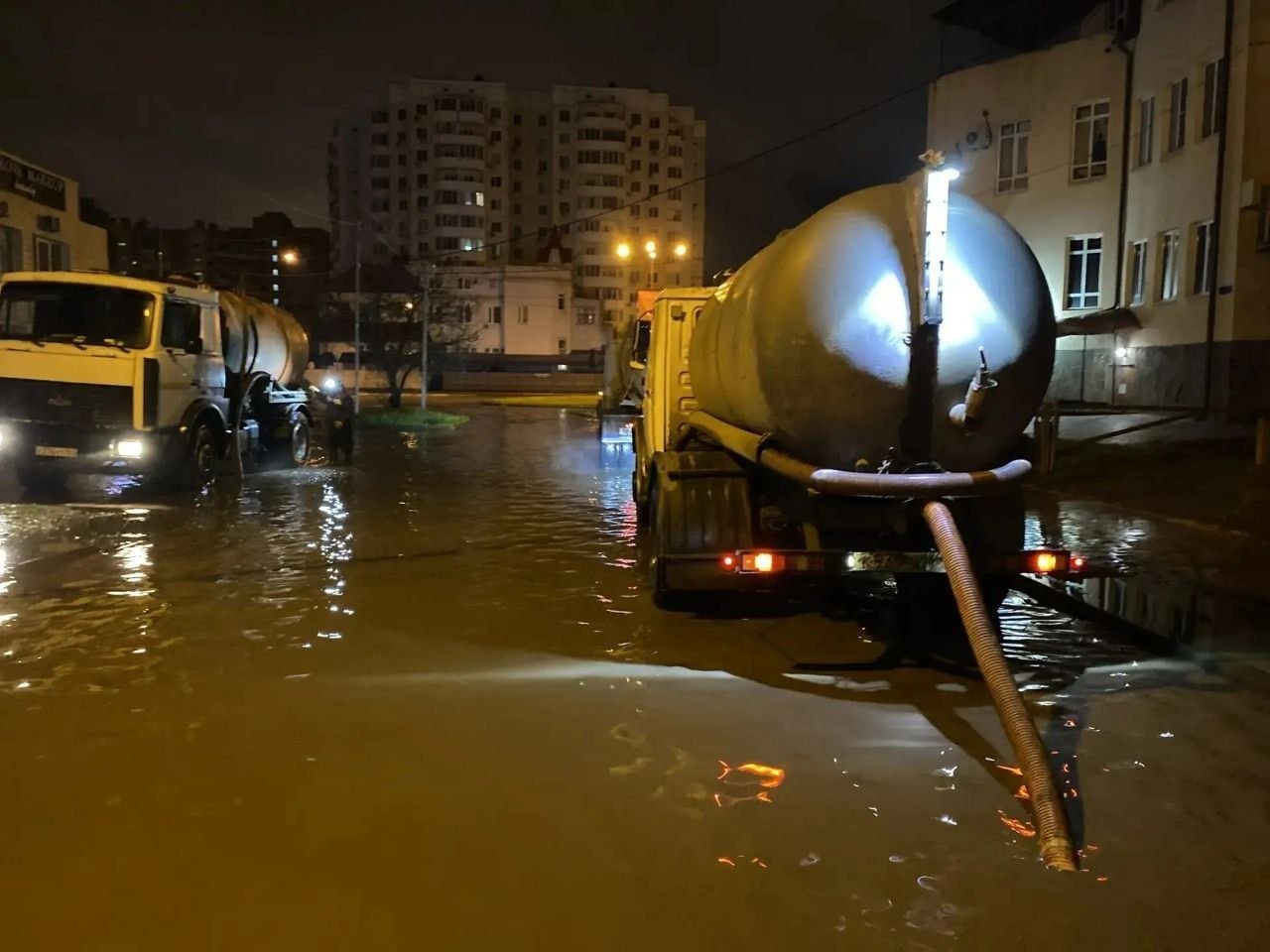 Игорь Редькин: Весенняя погода испытывает город на прочность Игорь Редькин: Весенняя погода испытывает город на прочность