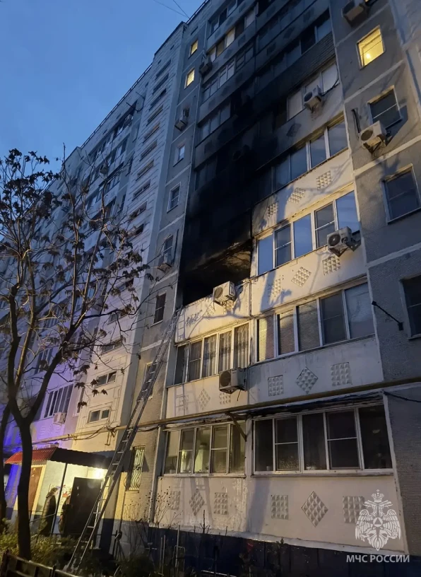 В Советском районе г. Астрахани огнеборцы МЧС России ликвидируют пожар в квартире многоэтажного дома В Советском районе г. Астрахани огнеборцы МЧС России ликвидируют пожар в квартире многоэтажного дома