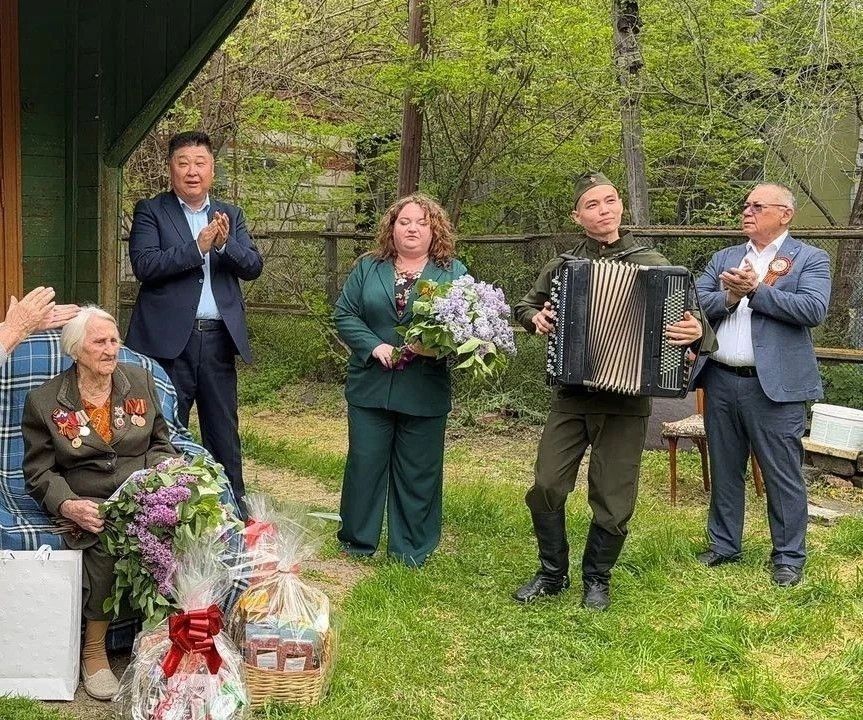 В Астраханской области с Днём Победы поздравили 102-летнюю участницу Великой Отечественной войны В Астраханской области с Днём Победы поздравили 102-летнюю участницу Великой Отечественной войны
