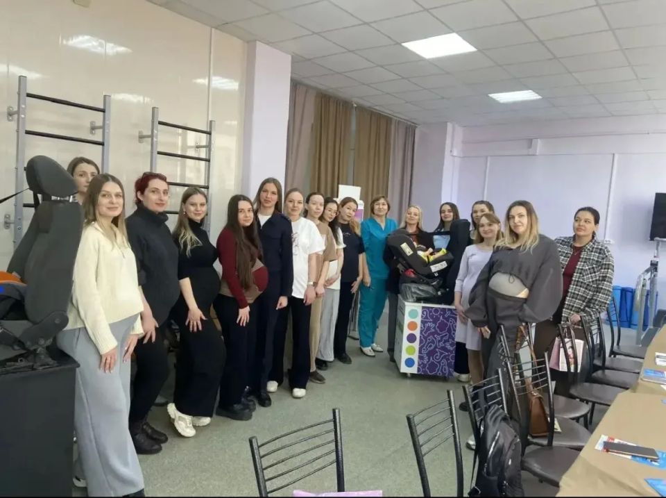 Сотрудники Госавтоинспекции провели для школьников уроки дорожной безопасности Сотрудники Госавтоинспекции провели для школьников уроки дорожной безопасности