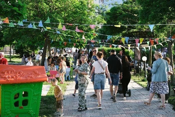 VI Международный литературный фестиваль для детей и молодежи в Астрахани посетили свыше 15 тысяч человек VI Международный литературный фестиваль для детей и молодежи в Астрахани посетили свыше 15 тысяч человек