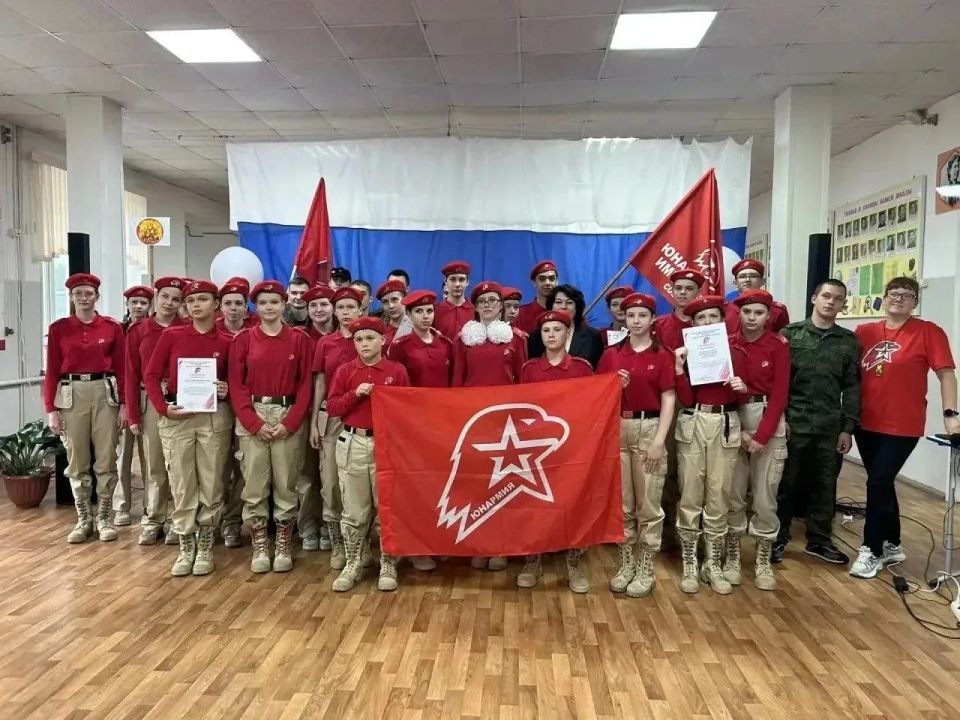 Юнармейцы Кавалеровского округа отметили 10-летие движения «ЮНАРМИЯ» спартакиадой «Юнармейские игры» Юнармейцы Кавалеровского округа отметили 10-летие движения «ЮНАРМИЯ» спартакиадой «Юнармейские игры»