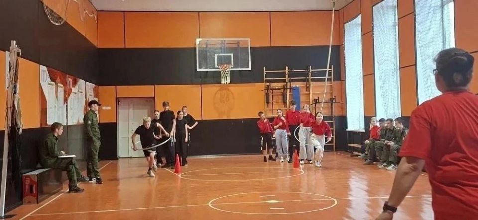 Юнармейцы Кавалеровского округа отметили 10-летие движения «ЮНАРМИЯ» спартакиадой «Юнармейские игры» Юнармейцы Кавалеровского округа отметили 10-летие движения «ЮНАРМИЯ» спартакиадой «Юнармейские игры»