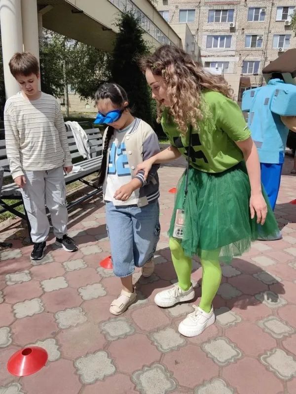 В честь дня защиты детей 1 июня около Административного корпуса № 2 традиционно прошло праздничное мероприятие В честь дня защиты детей 1 июня около Административного корпуса № 2 традиционно прошло праздничное мероприятие