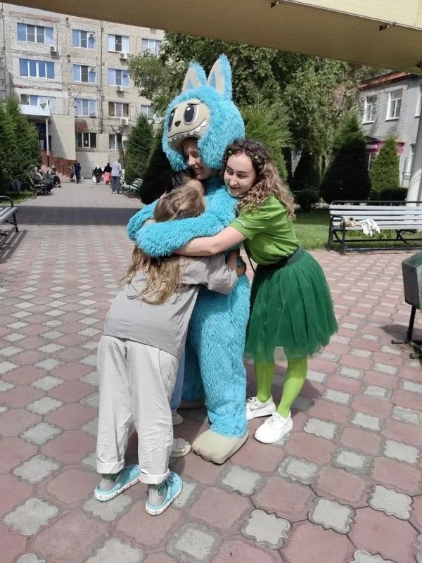 В честь дня защиты детей 1 июня около Административного корпуса № 2 традиционно прошло праздничное мероприятие В честь дня защиты детей 1 июня около Административного корпуса № 2 традиционно прошло праздничное мероприятие
