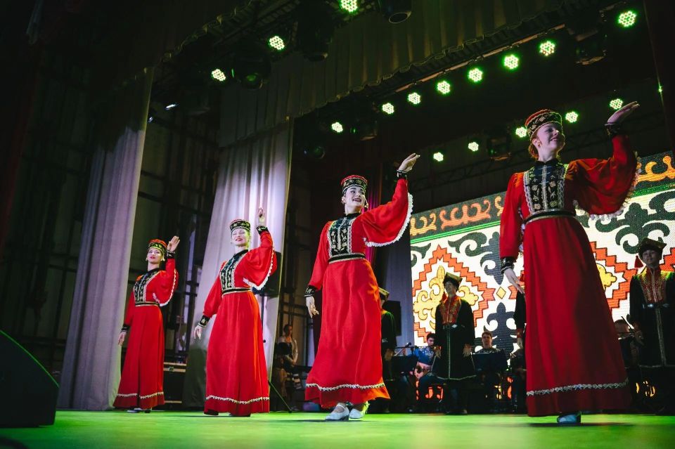Фестиваль «Матушка земля» порадовал жителей Наримановского района Фестиваль «Матушка земля» порадовал жителей Наримановского района