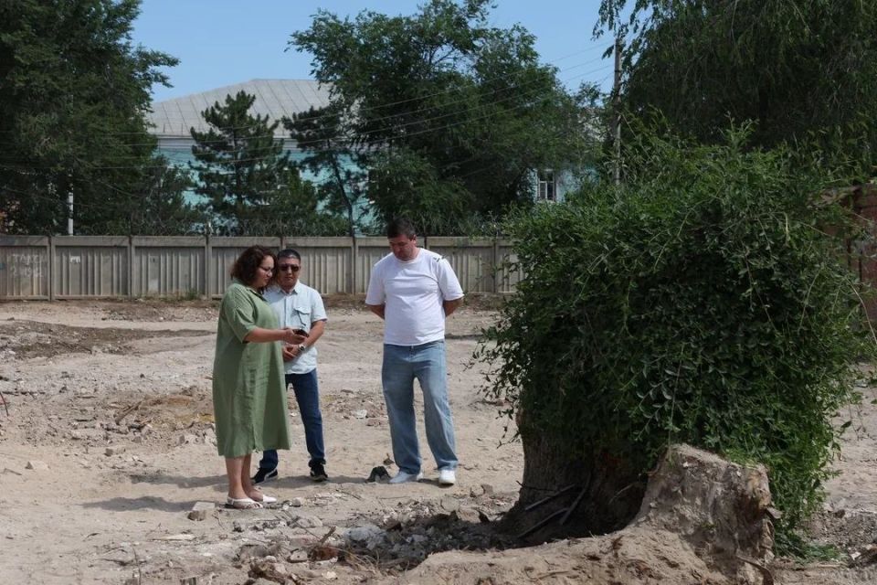 Жилой дом на улице Ляхова в Астрахани, пострадавший от обрушения подъезда год назад, полностью демонтирован Жилой дом на улице Ляхова в Астрахани, пострадавший от обрушения подъезда год назад, полностью демонтирован