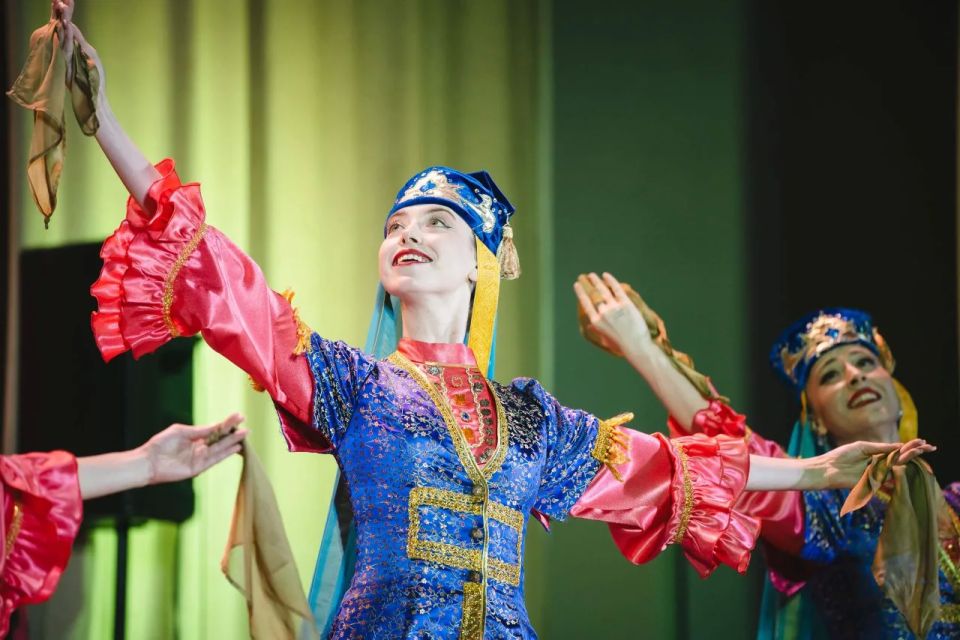 Фестиваль «Матушка земля» порадовал жителей Наримановского района Фестиваль «Матушка земля» порадовал жителей Наримановского района