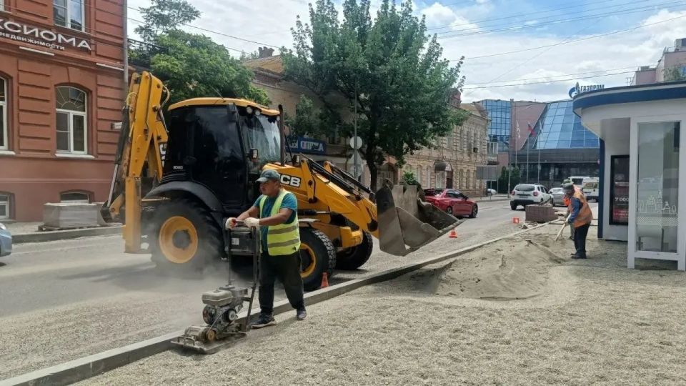 В Астрахани завершили обновление пешеходной зоны на улице Костина В Астрахани завершили обновление пешеходной зоны на улице Костина