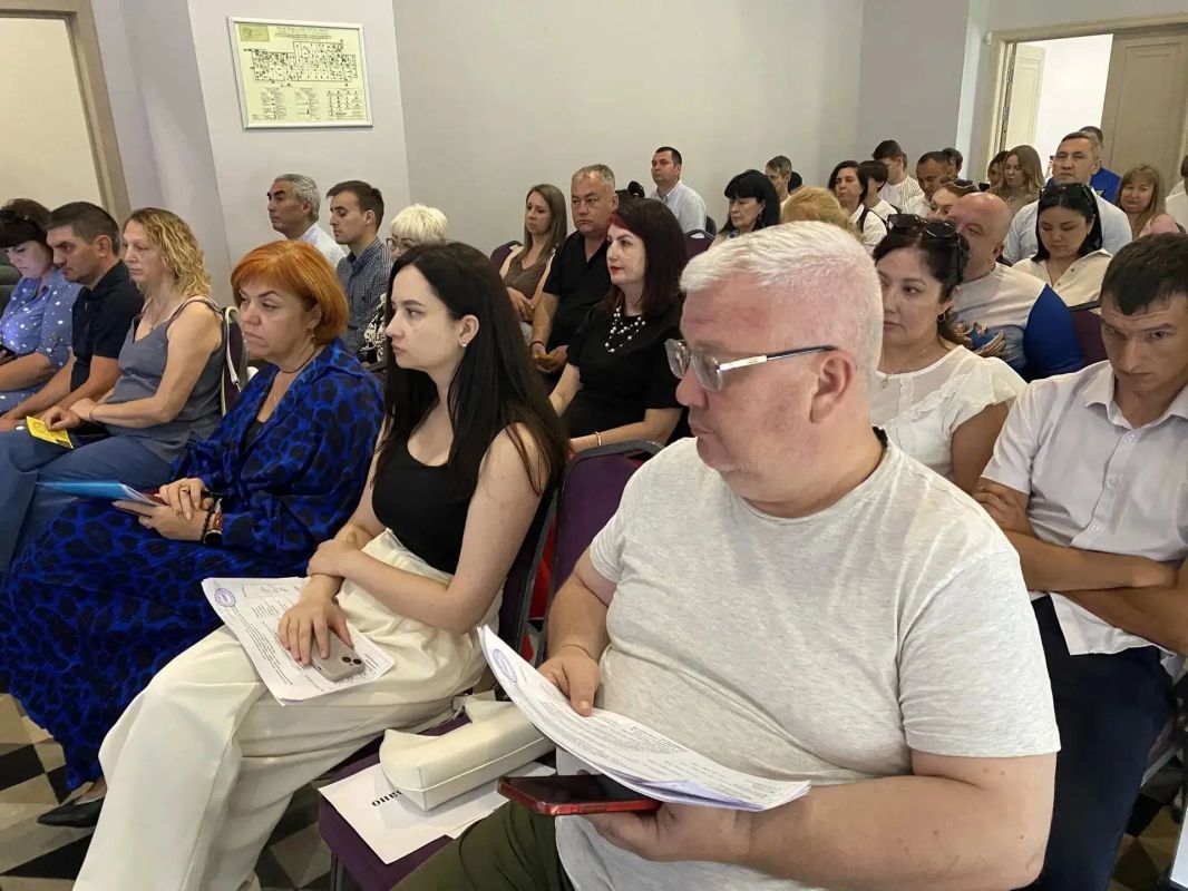 4 и 5 июля представители избирательной комиссии Астраханской области приняли участие в Конференциях, проводимых КПРФ – Астраханским областным отделением политической партии КОММУНИСТИЧЕСКАЯ ПАРТИЯ РОССИЙСКОЙ ФЕДЕРАЦИИ... 4 и 5 июля представители избирательной комиссии Астраханской области приняли участие в Конференциях, проводимых КПРФ – Астраханским областным отделением политической партии КОММУНИСТИЧЕСКАЯ ПАРТИЯ РОССИЙСКОЙ ФЕДЕРАЦИИ...