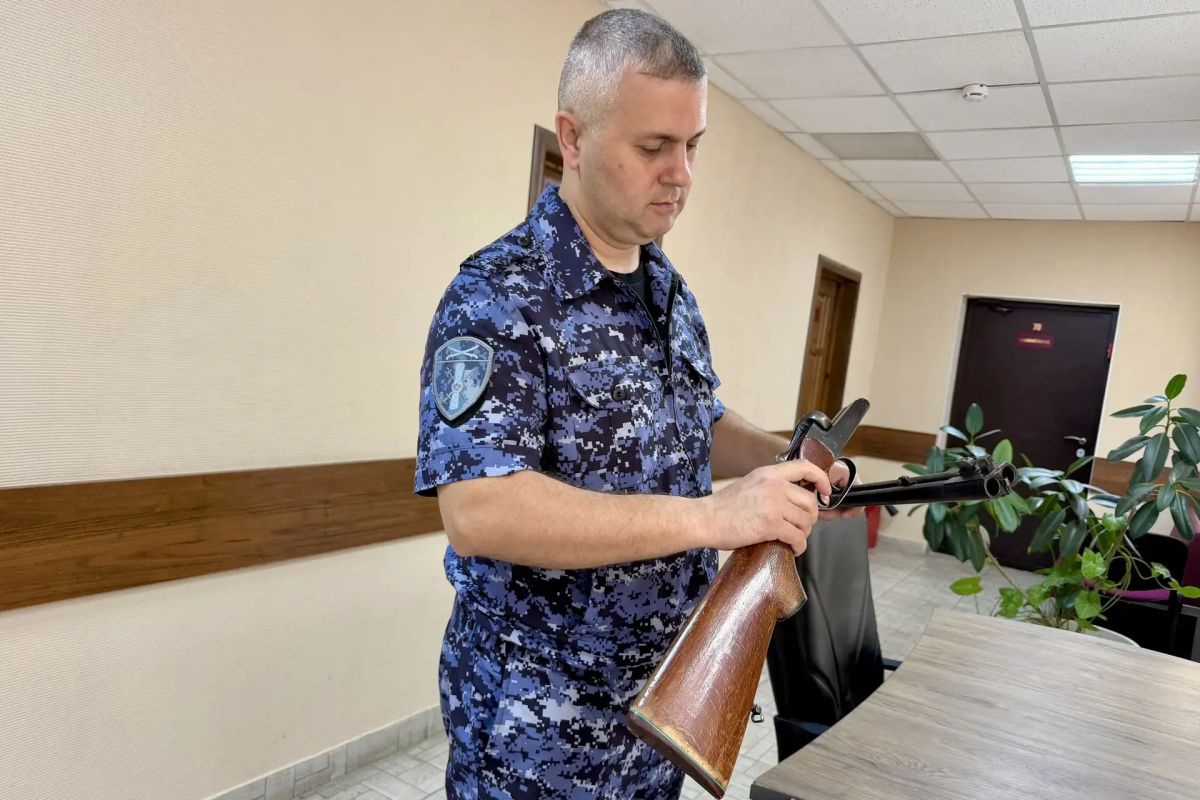 В Астраханской области выявлено 450 нарушений правил оборота оружия и патронов