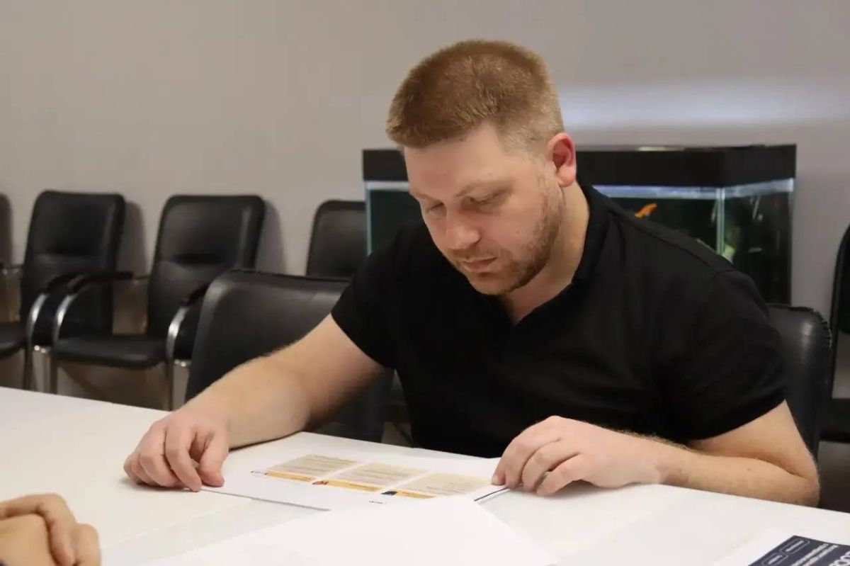 На днях провёл рабочую встречу с представителями МТС по Астраханской области На днях провёл рабочую встречу с представителями МТС по Астраханской области