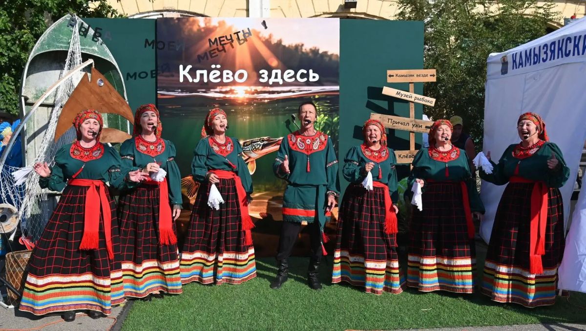 В Астрахани состоялся Всероссийский этнофестиваль «Нас на века объединила Волга» В Астрахани состоялся Всероссийский этнофестиваль «Нас на века объединила Волга»