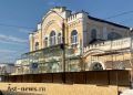 Обновляется фасад центрального корпуса рынка «Большие Исады»