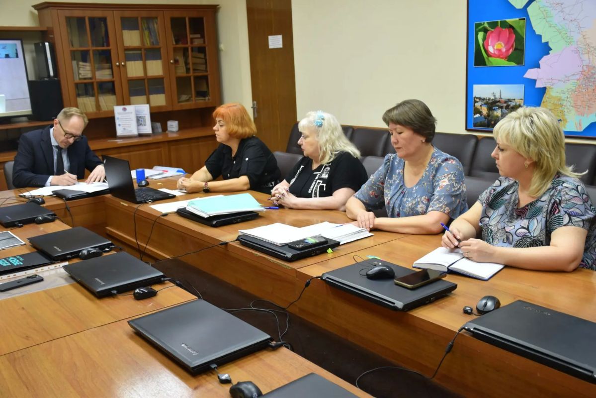 15 июля 2026 года Рабочая группа по приему и проверке избирательных документов, представляемых кандидатами в окружную избирательную комиссию Астраханского одномандатного избирательного округа №78 при проведении выборов... 15 июля 2026 года Рабочая группа по приему и проверке избирательных документов, представляемых кандидатами в окружную избирательную комиссию Астраханского одномандатного избирательного округа №78 при проведении выборов...