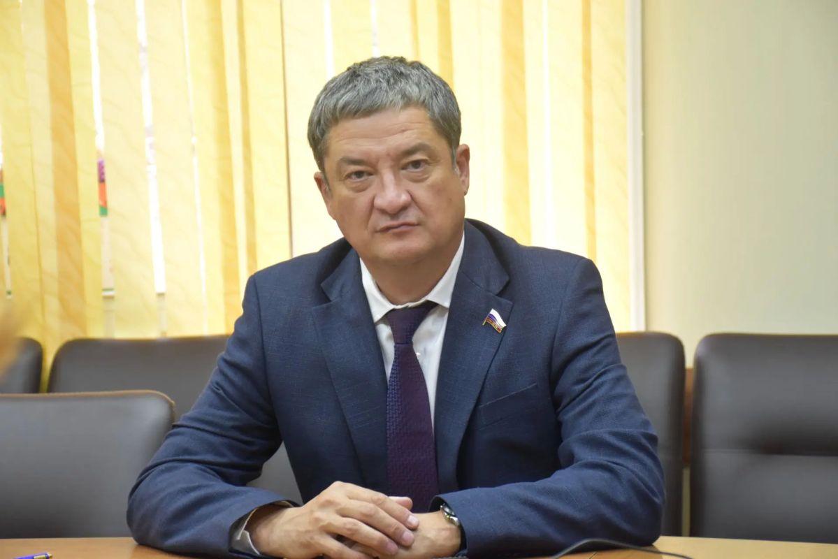 16 июля 2026 года окружная избирательная комиссия Астраханского одномандатного избирательного округа № 78 приняла документы для уведомления о выдвижении от кандидата на выборах депутатов Государственной Думы Федерального... 16 июля 2026 года окружная избирательная комиссия Астраханского одномандатного избирательного округа № 78 приняла документы для уведомления о выдвижении от кандидата на выборах депутатов Государственной Думы Федерального...