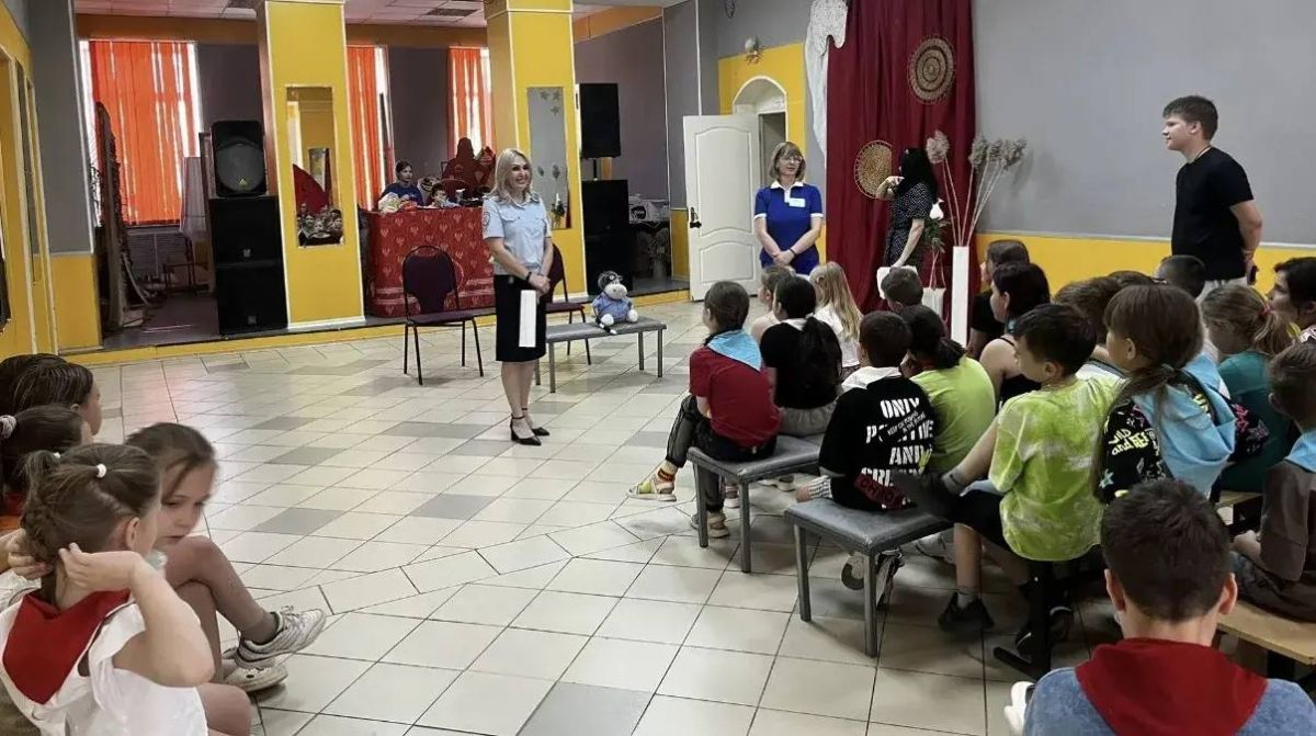 В Ахтубинском районе при участии сотрудников Госавтоинспекции прошло профориентационное мероприятие В Ахтубинском районе при участии сотрудников Госавтоинспекции прошло профориентационное мероприятие