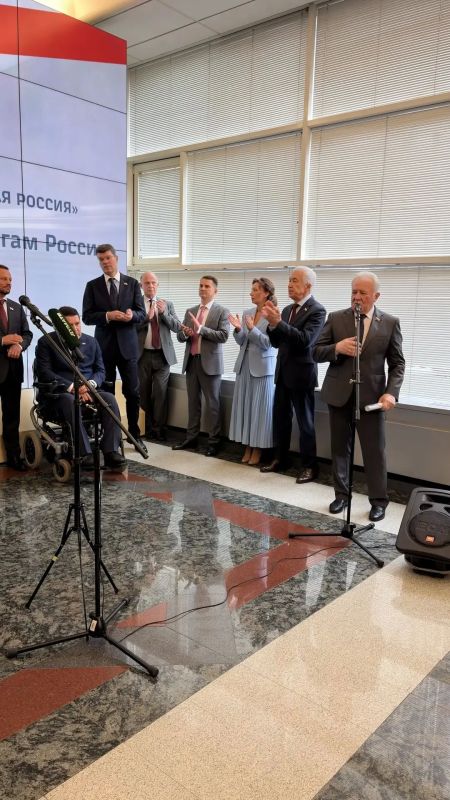 Анна Кузнецова: Поблагодарила руководство РЖД за поддержку проектов «Единой России» по помощи детям с инвалидностью, и мы договорились о системном сотрудничестве в этом направлении Анна Кузнецова: Поблагодарила руководство РЖД за поддержку проектов «Единой России» по помощи детям с инвалидностью, и мы договорились о системном сотрудничестве в этом направлении