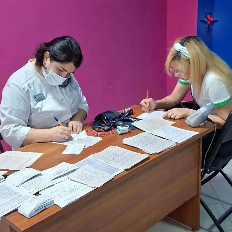 Жители Астрахани пришли на большую профилактическую акцию, прошедшую в субботу, 1 августа, в торгово-развлекательном комплексе «ВолгаСити» на проезде Воробьева Жители Астрахани пришли на большую профилактическую акцию, прошедшую в субботу, 1 августа, в торгово-развлекательном комплексе «ВолгаСити» на проезде Воробьева