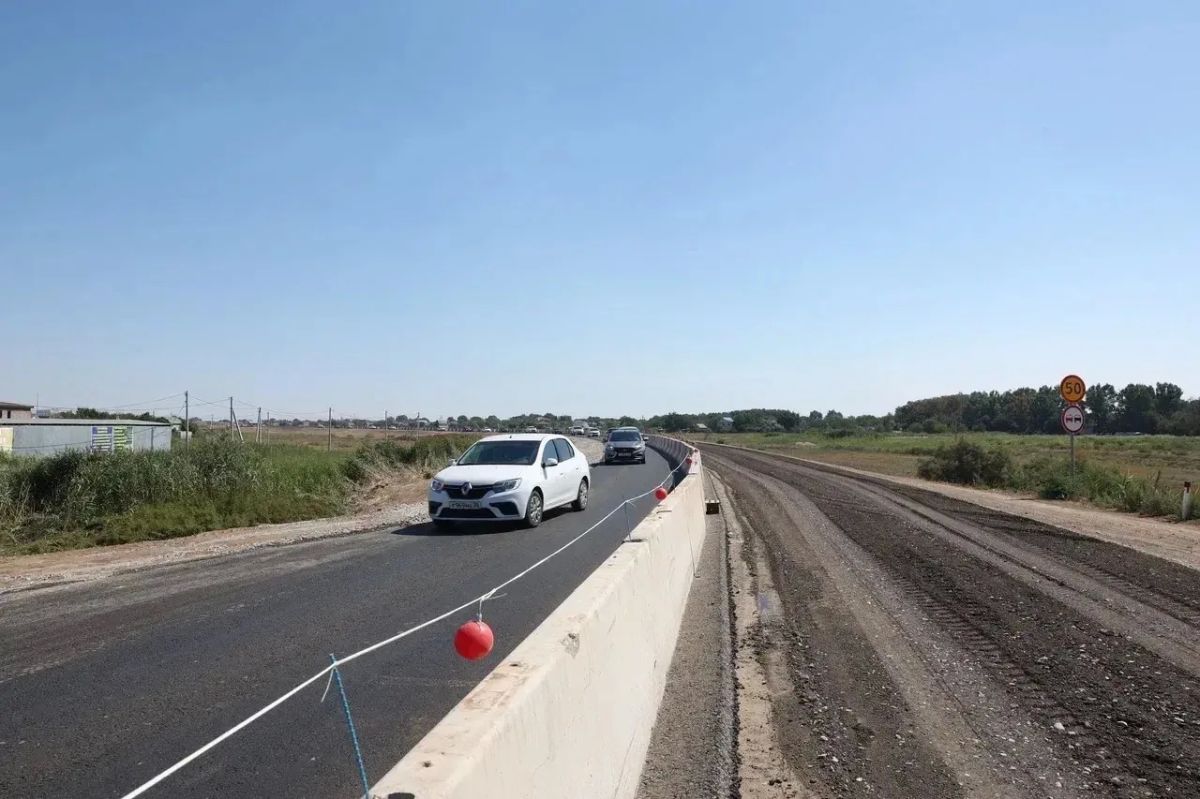 В Астраханской области продолжается ремонт трассы Астрахань – Три Протока – Началово в рамках нацпроекта «Инфраструктура для жизни» В Астраханской области продолжается ремонт трассы Астрахань – Три Протока – Началово в рамках нацпроекта «Инфраструктура для жизни»
